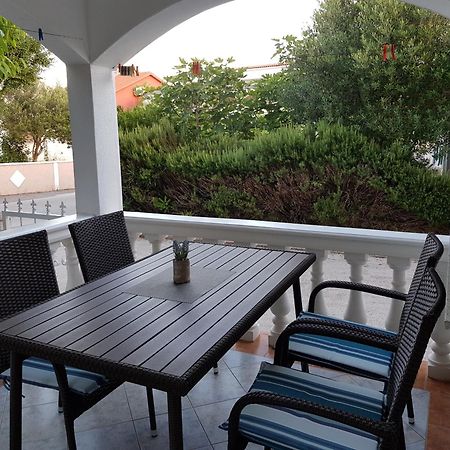 Apartments Marijeta Vir Dış mekan fotoğraf