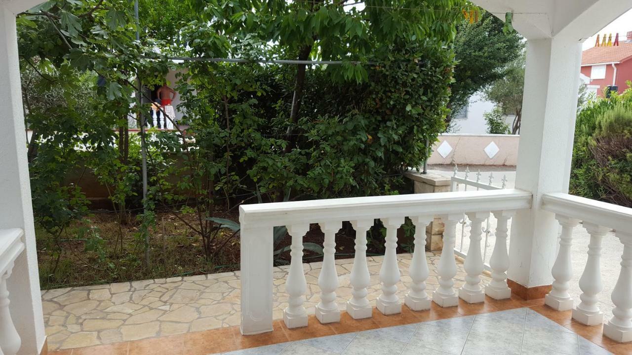 Apartments Marijeta Vir Dış mekan fotoğraf