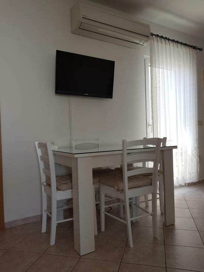 Apartments Marijeta Vir Dış mekan fotoğraf