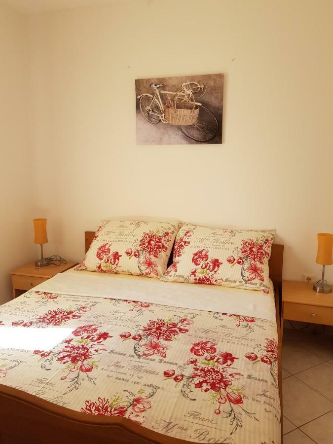 Apartments Marijeta Vir Dış mekan fotoğraf