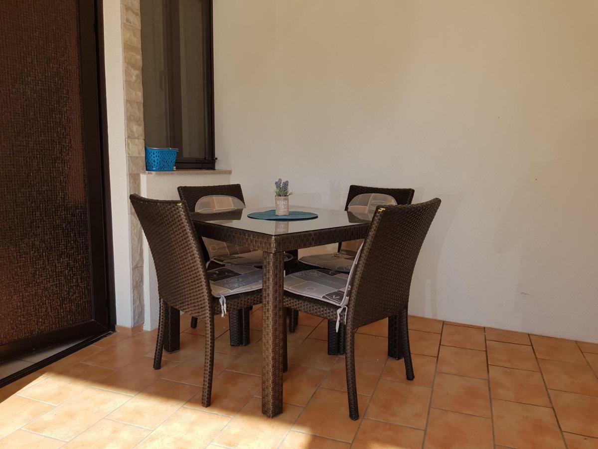 Apartments Marijeta Vir Dış mekan fotoğraf