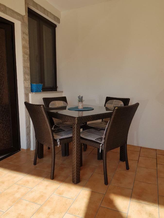Apartments Marijeta Vir Dış mekan fotoğraf