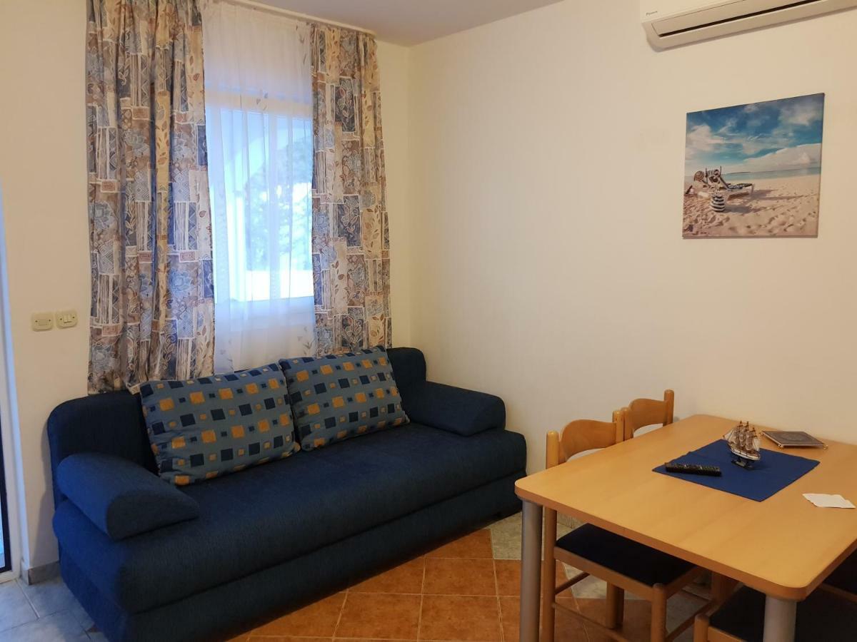 Apartments Marijeta Vir Dış mekan fotoğraf