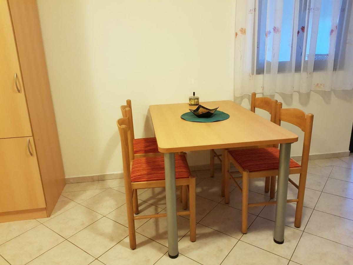 Apartments Marijeta Vir Dış mekan fotoğraf