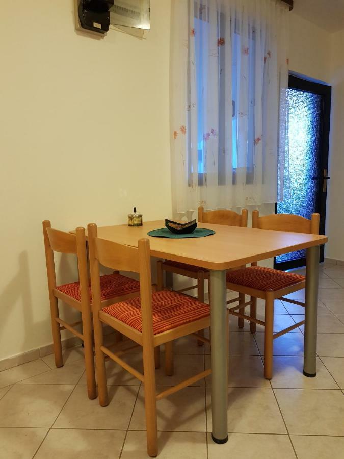 Apartments Marijeta Vir Dış mekan fotoğraf